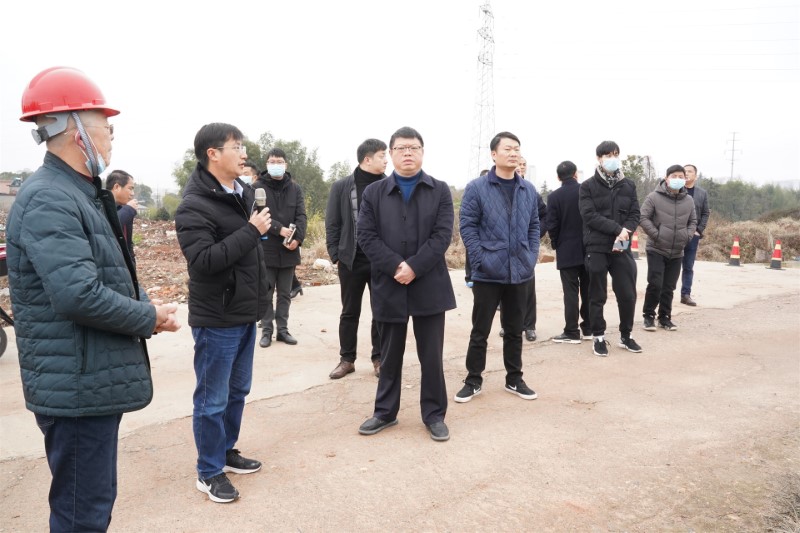 集團(tuán)黨委書記、董事長黃海率隊對部分重點項目和經(jīng)營公司開展巡查并召開總結(jié)會