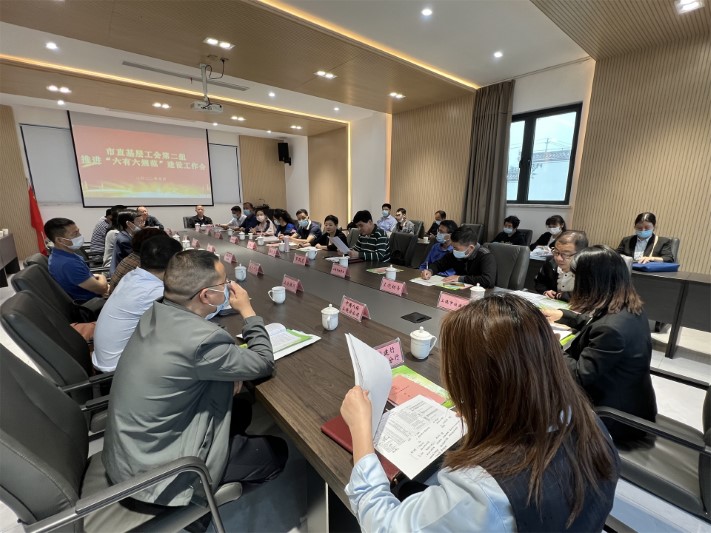 市城投集團(tuán)舉辦“打造現(xiàn)代化大美上饒&nbsp;保護(hù)環(huán)境”宣傳活動