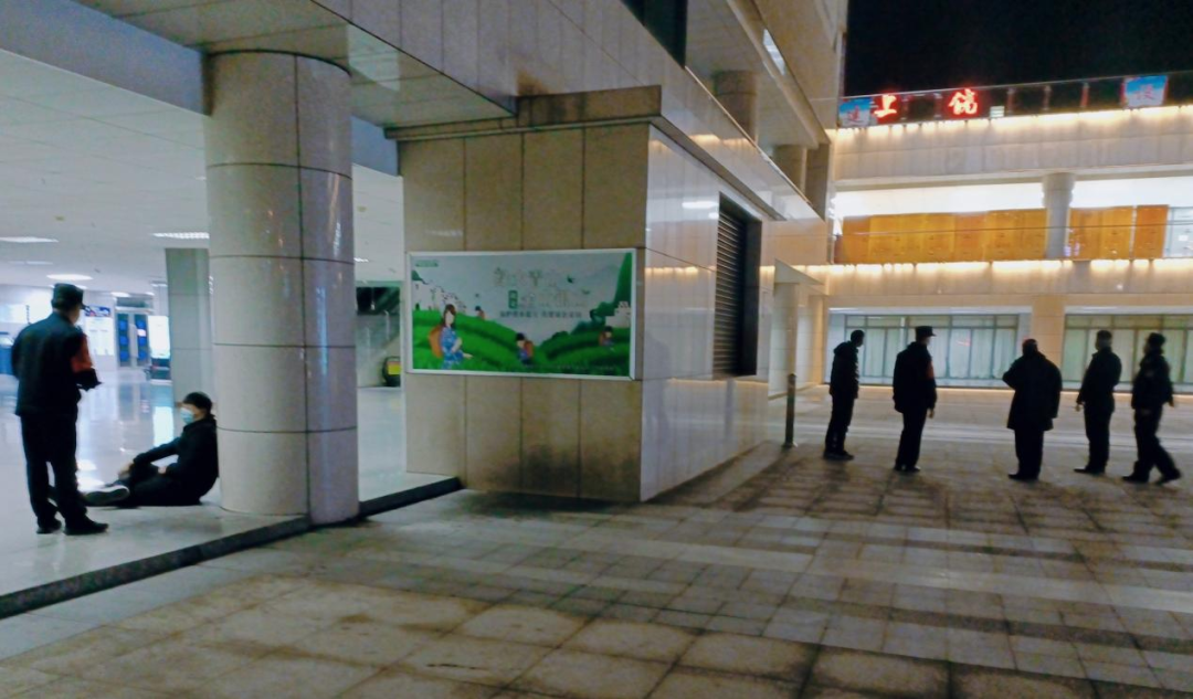 好人好事｜男子站置高處，樞紐合力營救化險(xiǎn)為夷