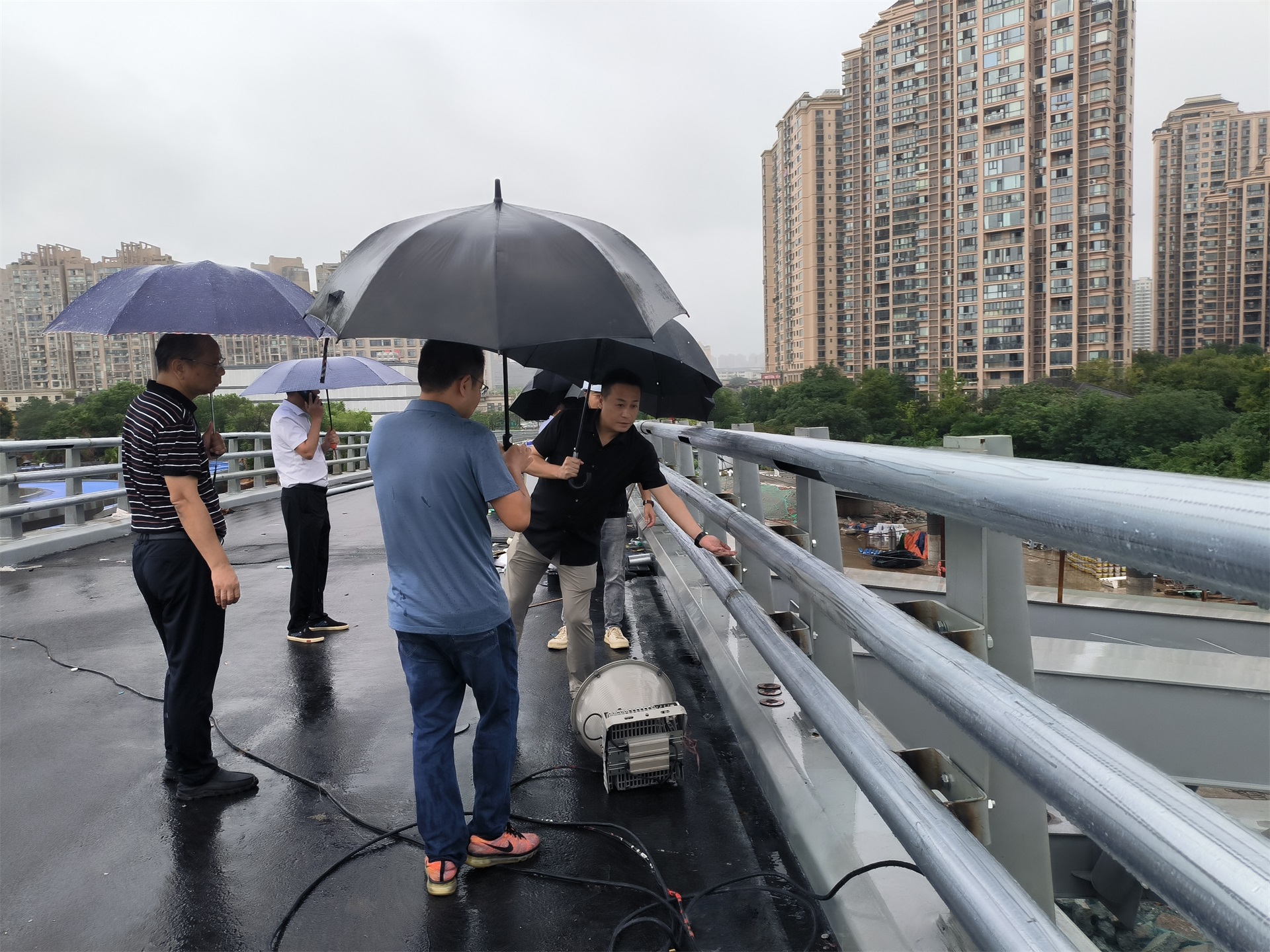 許晟調(diào)研集團項目建設(shè)情況